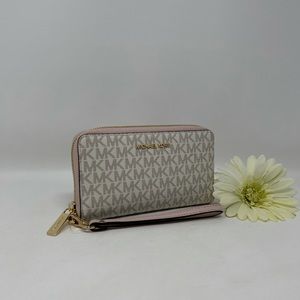 Michael Kors JST Large MF Flat Phone Wallet